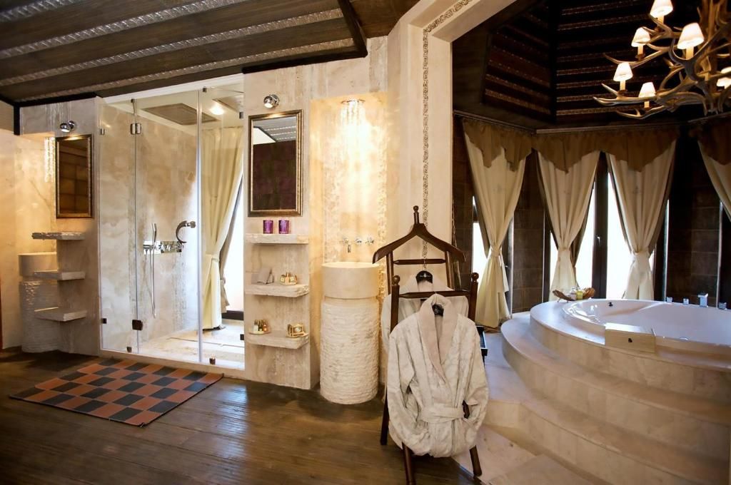 Отель Royal Castle Design & SPA - Half Board Елените